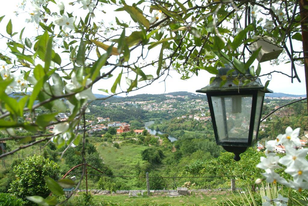 Отель Quinta Das Vessadas Каштелу-ди-Пайва Экстерьер фото